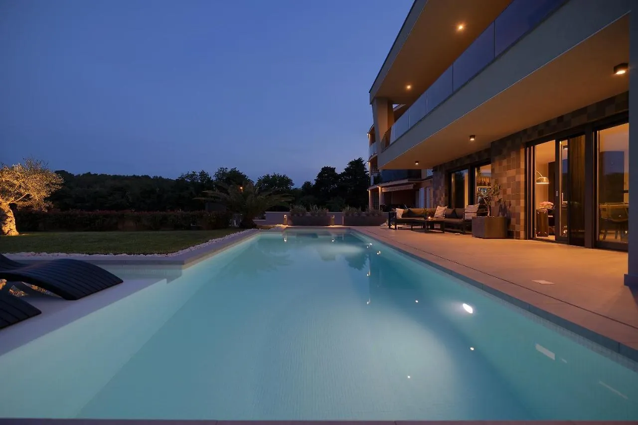 Villa Scala Pomer-Sea View