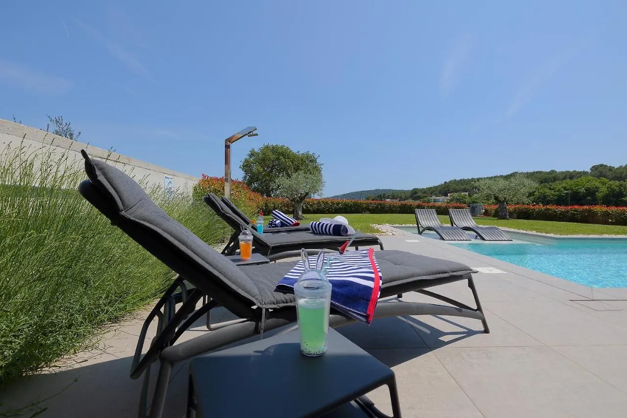 Villa Scala Pomer-Sea View