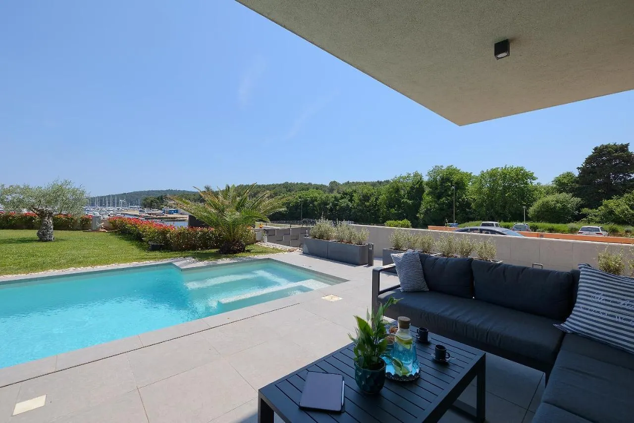 Villa Scala Pomer-Sea View Croatia