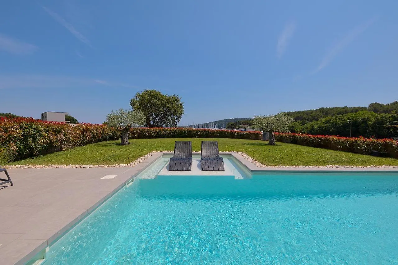 Villa Scala Pomer-Sea View Pomer