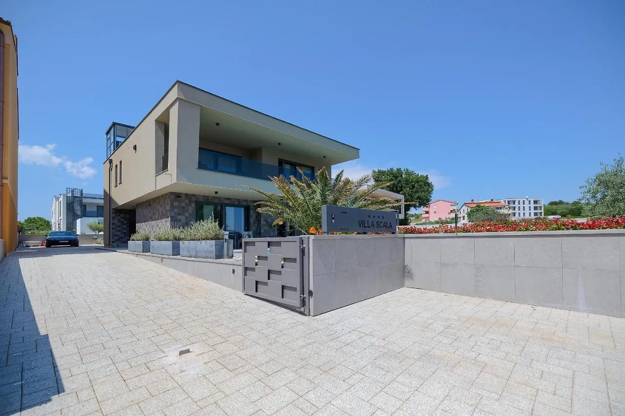Villa Scala Pomer-Sea View