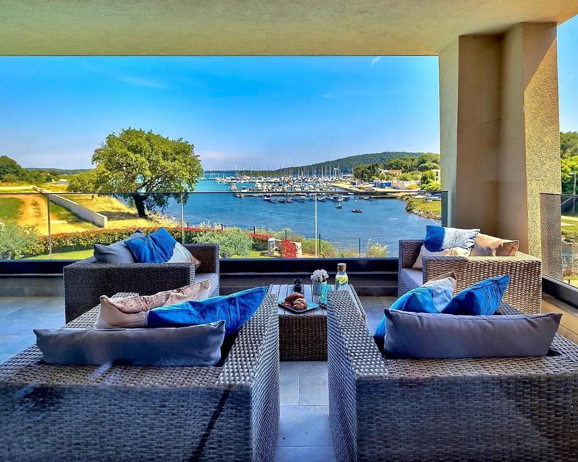 Villa Scala Pomer-Sea View contacts